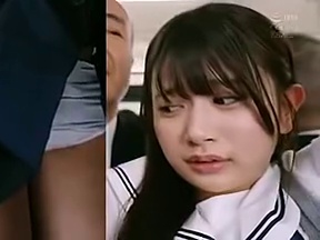 青春の象徴のような爽やか美少女（姉妹）は、義理の父親に痴●被害を受けているらしい…が、何故か通報しない…。気持ちいいって事？ 北岡果林 静河 タイトル画像